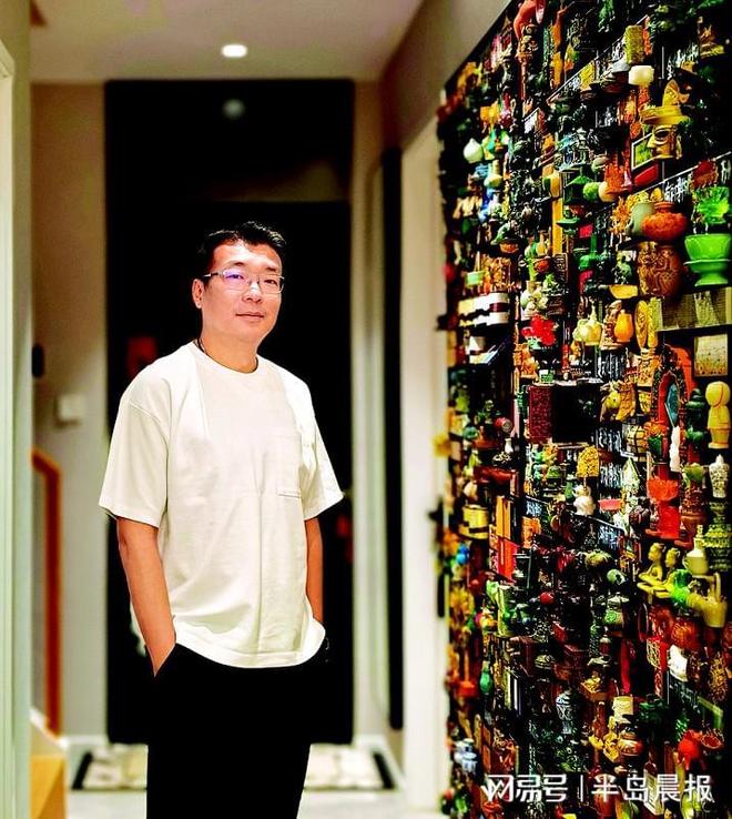 连藏家打造“冰箱贴博物馆”pg电子网站2400枚！大(图4)